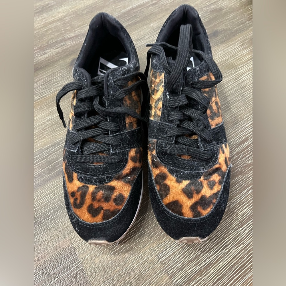 Leopard Zara sneaker NEVER WORN. NEW!